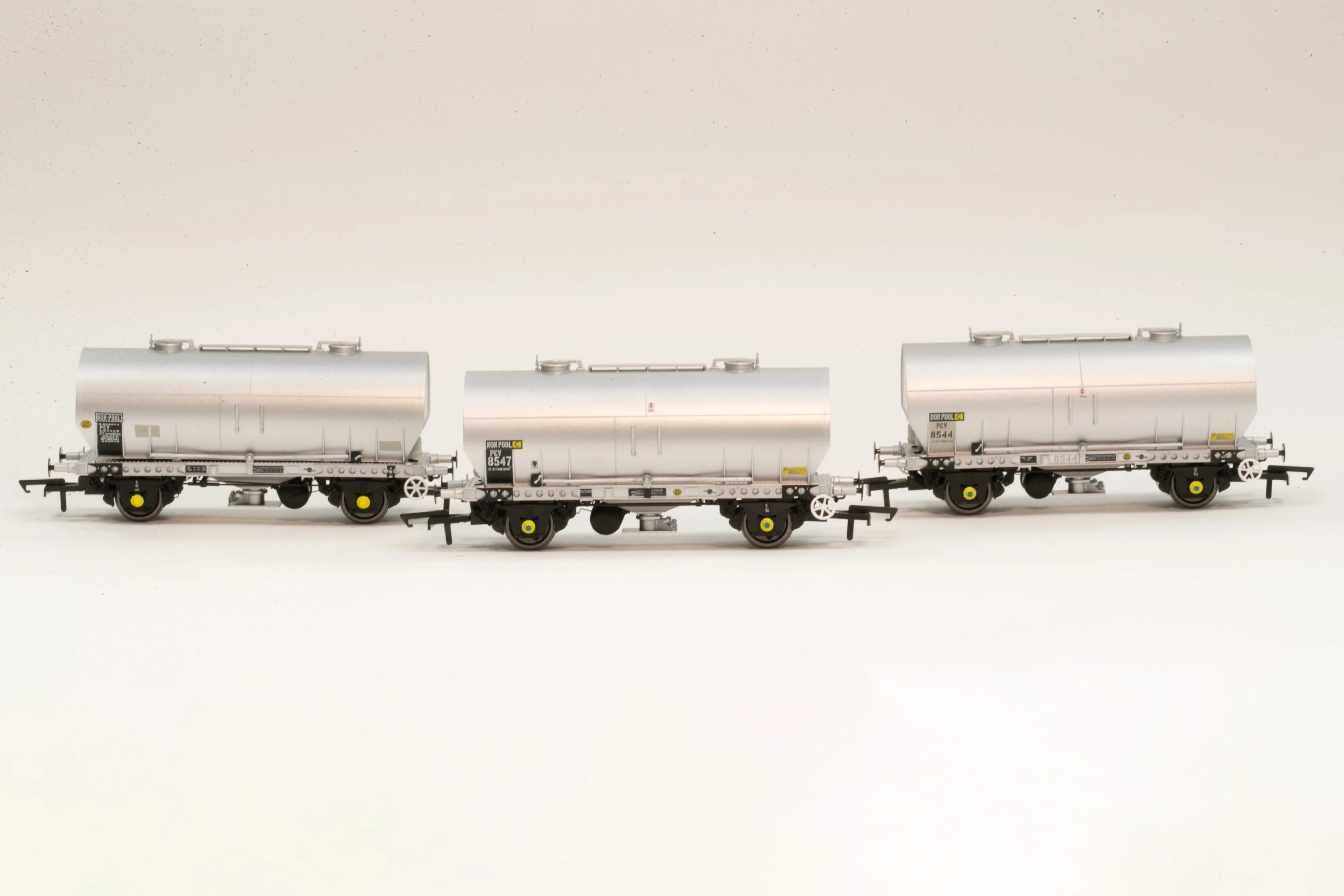 APCM Cemflo / PCV Powder Wagon - Triple Pack - APCM8541, APCM8544, APCM8547 - Image 12