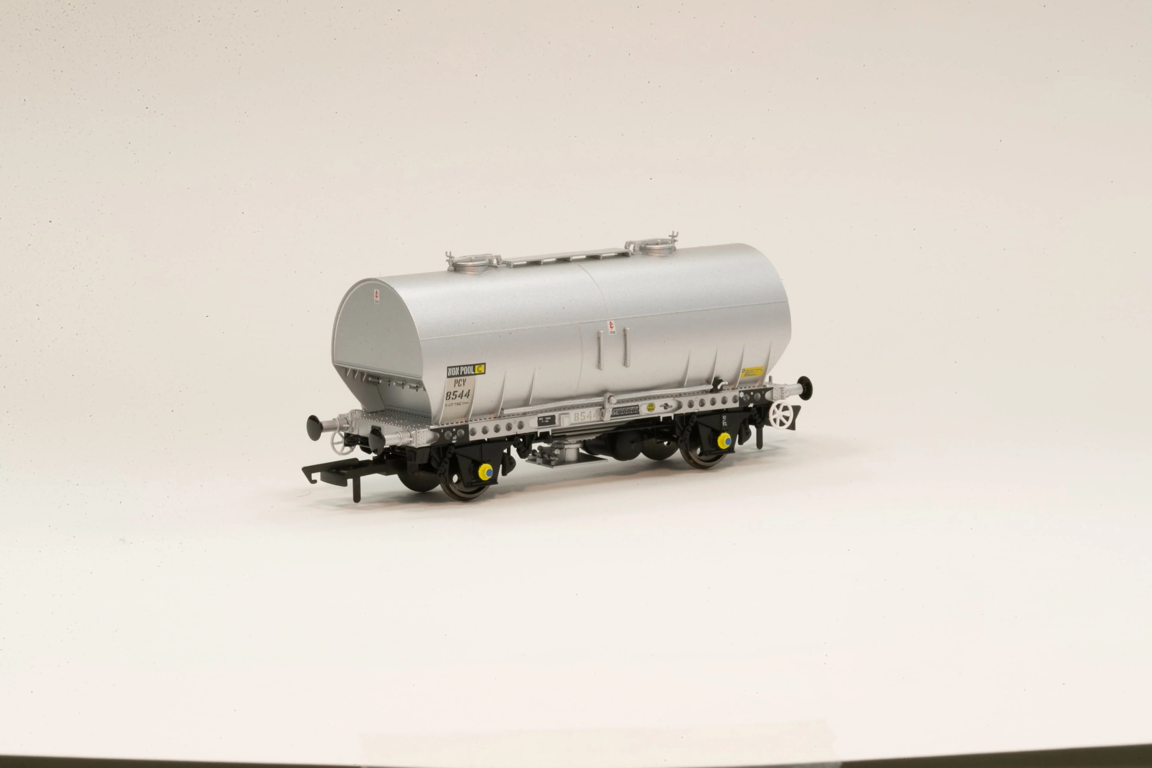 APCM Cemflo / PCV Powder Wagon - Triple Pack - APCM8541, APCM8544, APCM8547 - Image 4