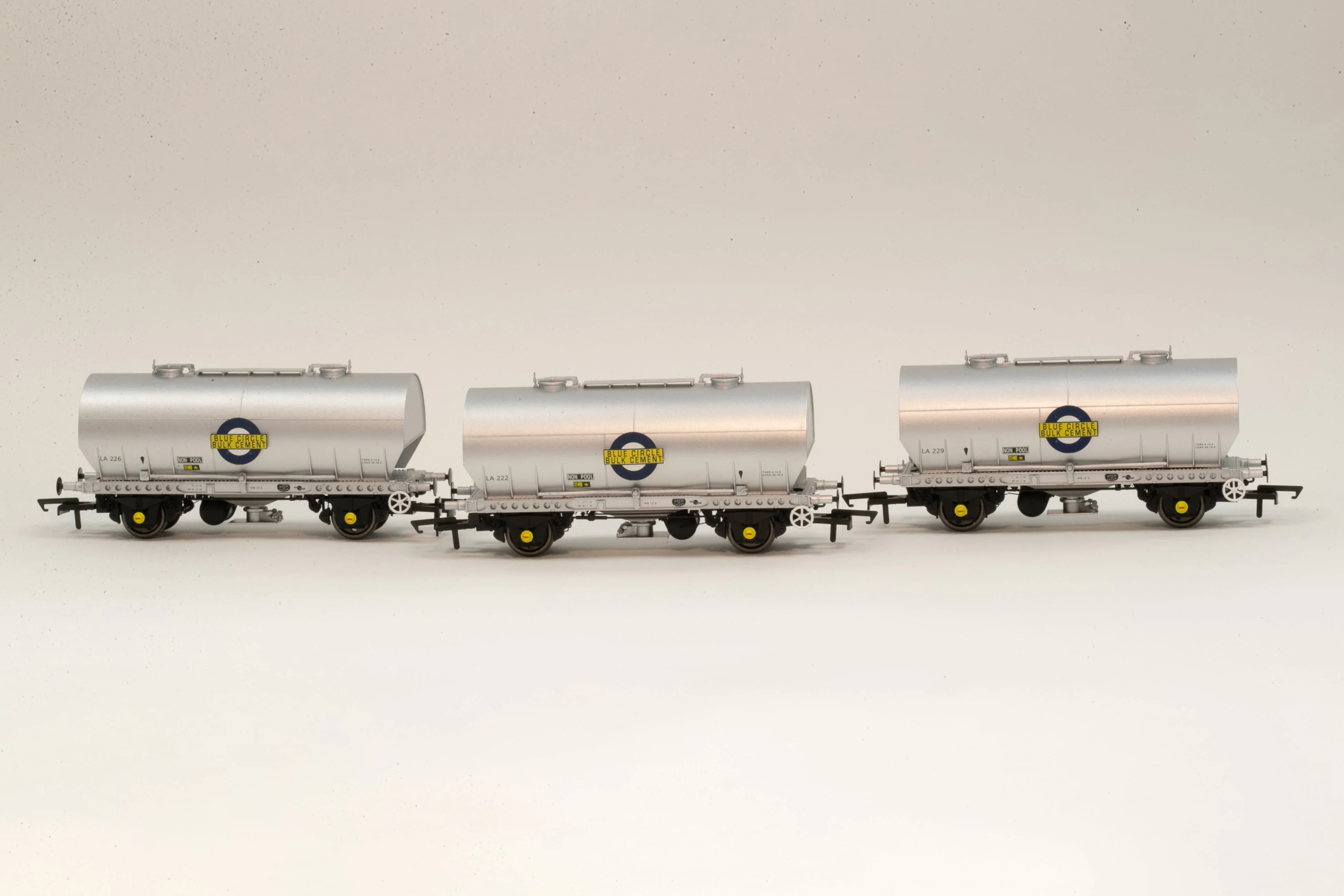 APCM Cemflo / PCV Powder Wagon - Triple Pack - LA222, LA226, LA229 - PreTOPS - Image 13