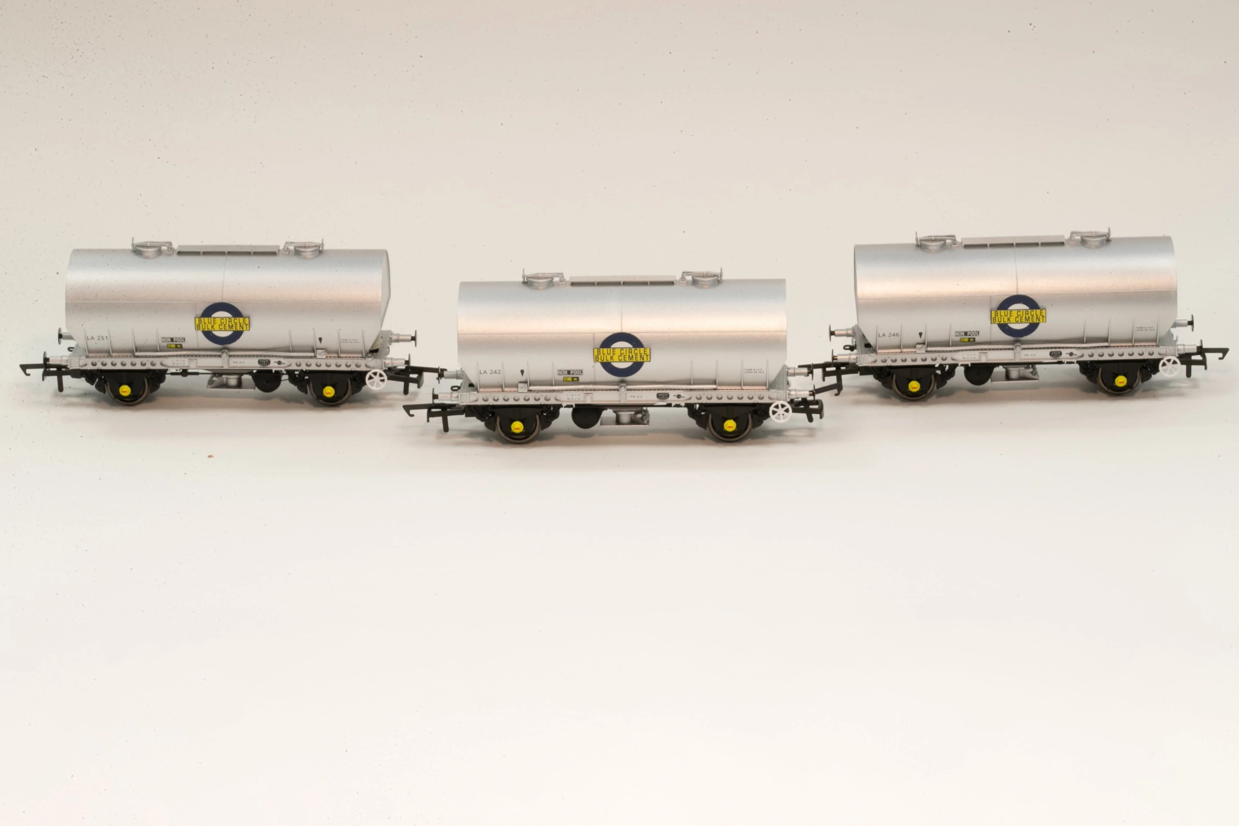 APCM Cemflo / PCV Powder Wagon - Triple Pack - LA242, LA246, LA251 - PreTOPS - Image 13