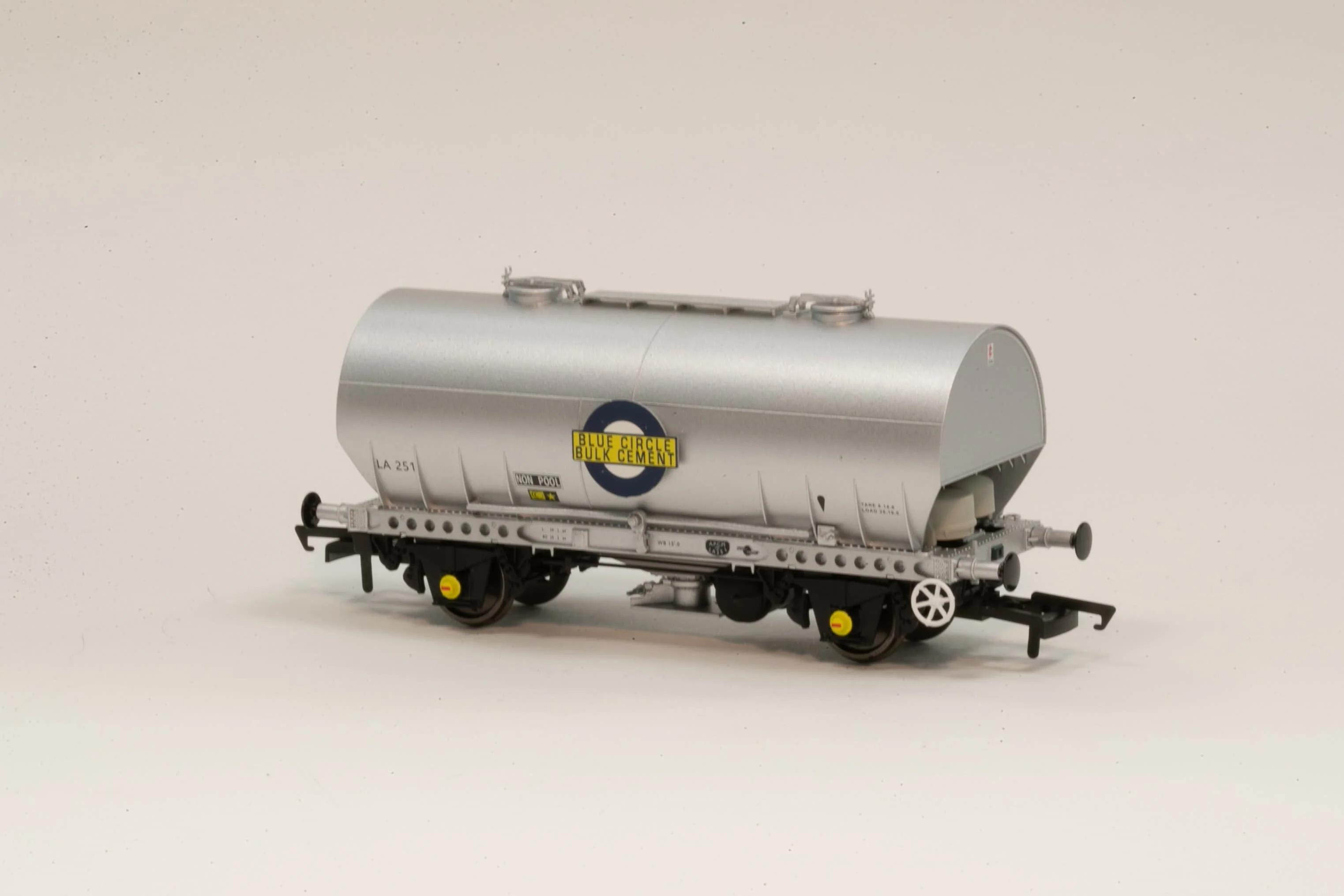 APCM Cemflo / PCV Powder Wagon - Triple Pack - LA242, LA246, LA251 - PreTOPS - Image 8