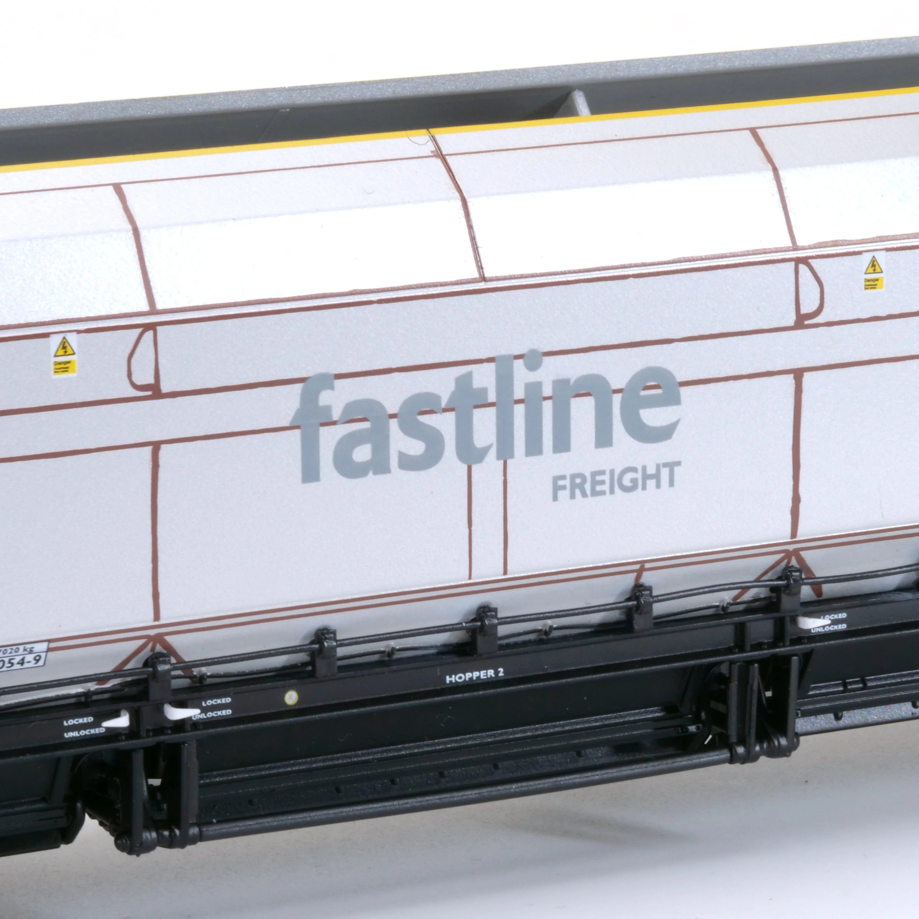 HYA Bogie Hopper Wagon - Unpainted Touax - Pack 1 - Image 11